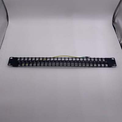 Modular High Density Zig Zag patch panel, 48xRJ45/u/s, unequipped, 1U