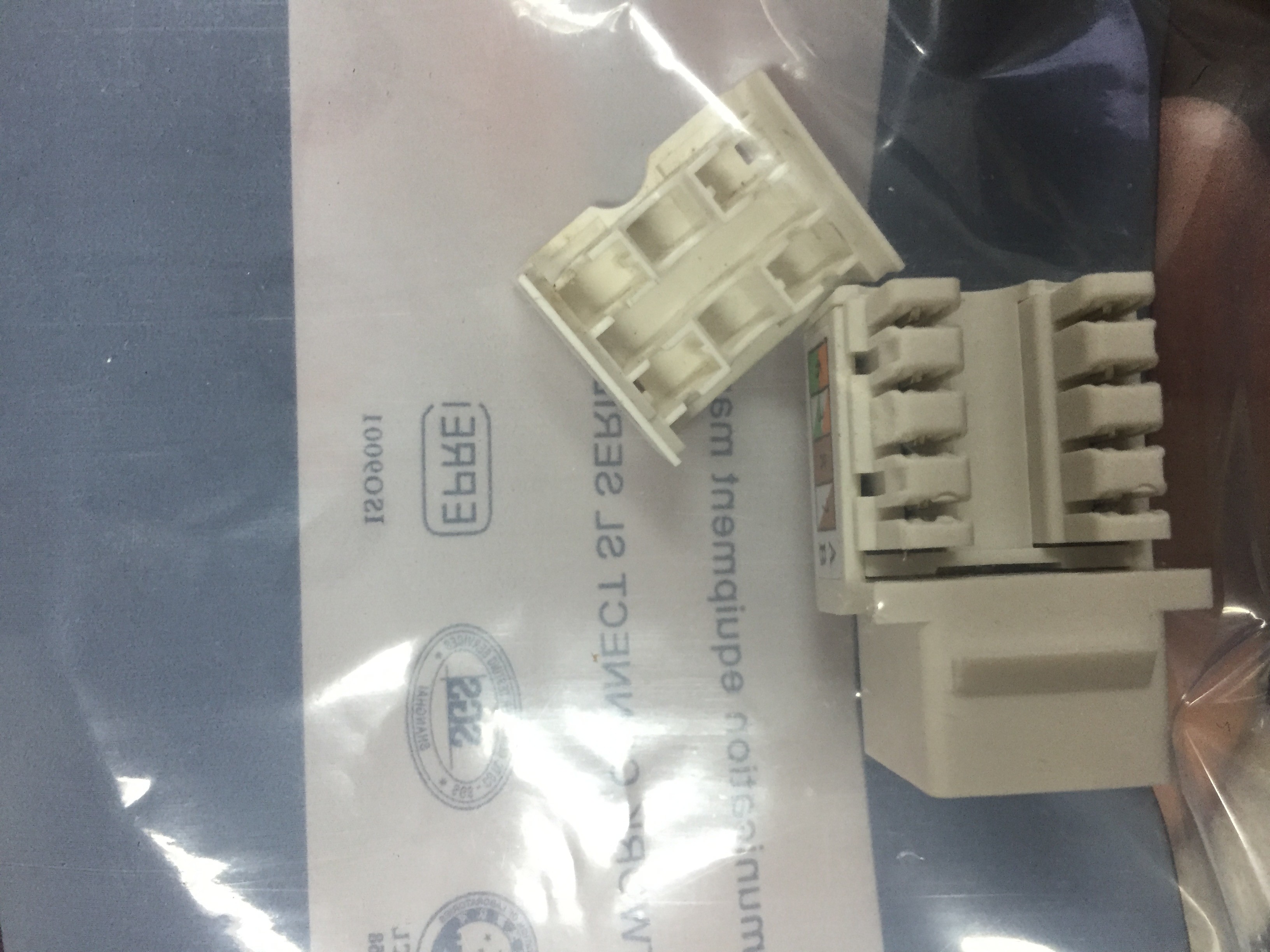 Cat5e Toolless Keystone Jack UTP Rj45 Punch Down Jack Color Customized